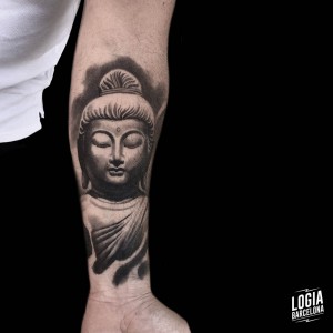 tatuaje_brazo_buda_logiabarcelona_mario_guerrero      